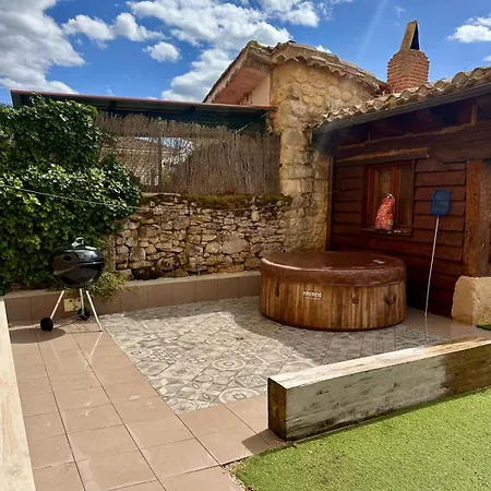 Palacio Labrequines * Villacomparada de Rueda